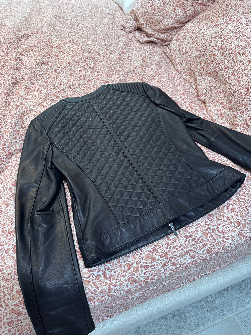 Beautiful moto jacket - Picture 3 of 3